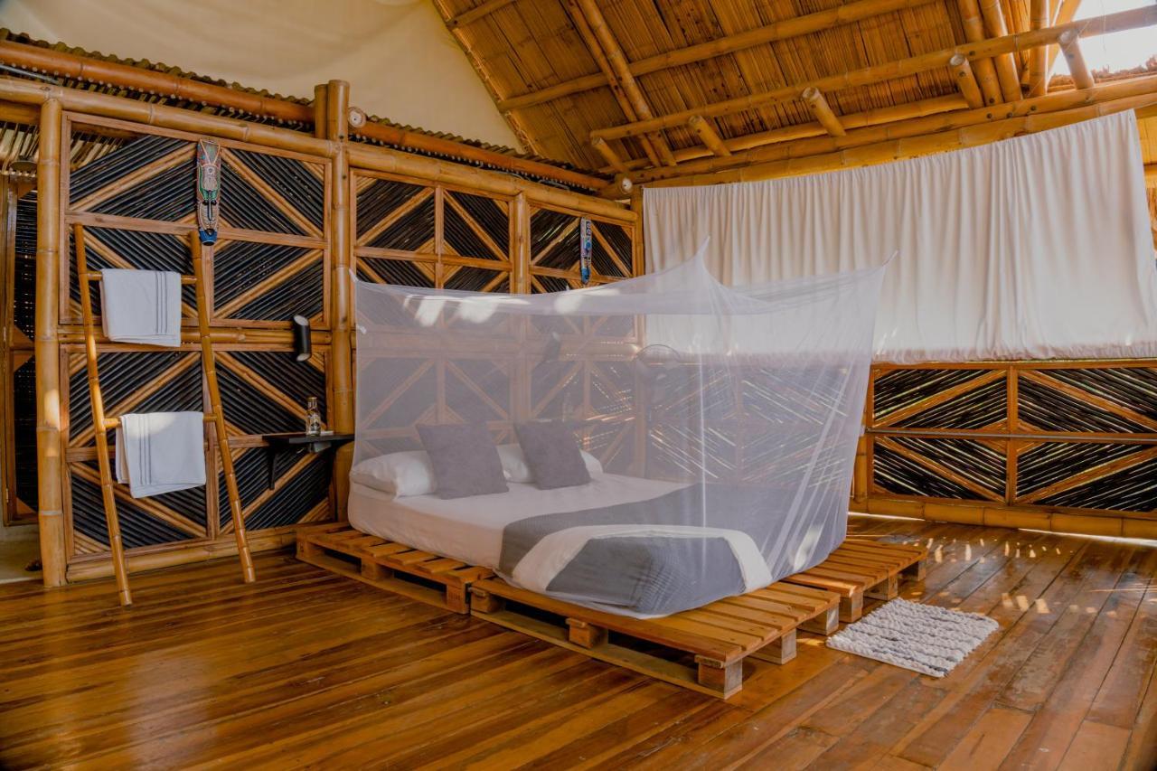 Niuwi Hostel Буритака Екстериор снимка