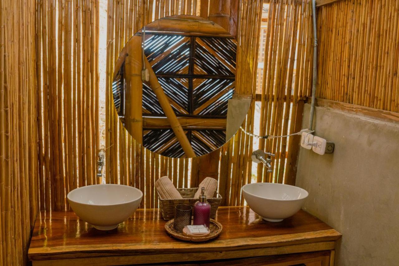 Niuwi Hostel Буритака Екстериор снимка